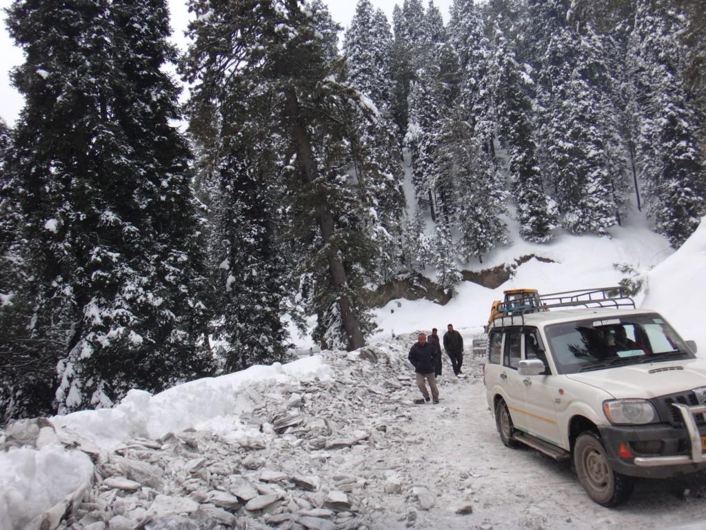 For six days, groom stuck in snow-covered road in Keran